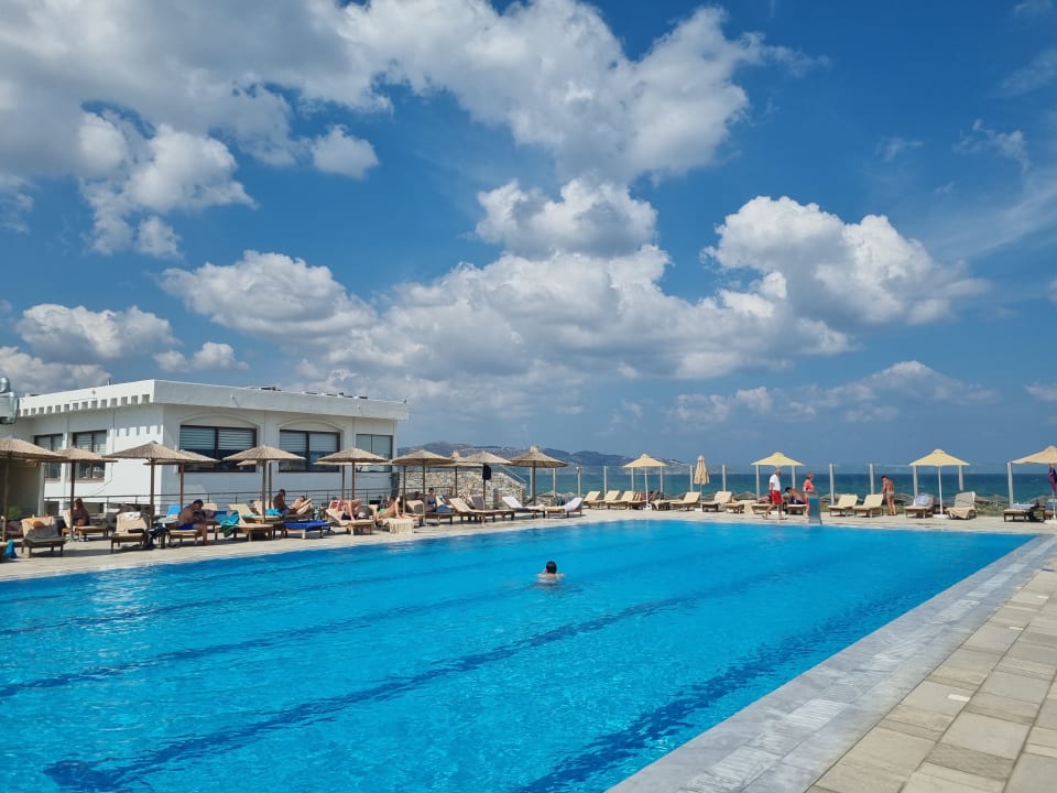 Pool Civitel Creta Beach
