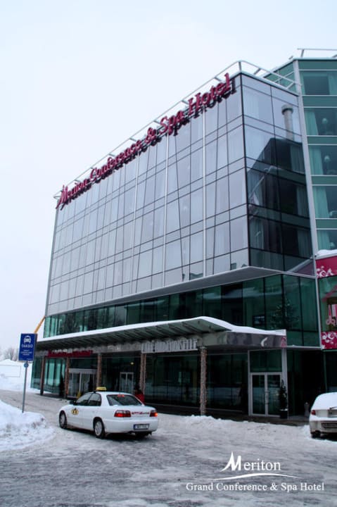 Вид на отель Park Inn by Radisson Meriton Conference & Spa Hotel Tallinn