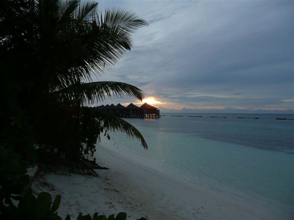 Sonnenuntergang Kuredu Island Resort & Spa