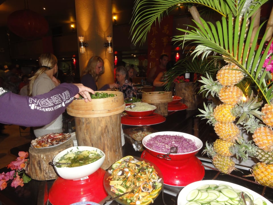 Salatbuffet Mauricia Beachcomber Resort & Spa