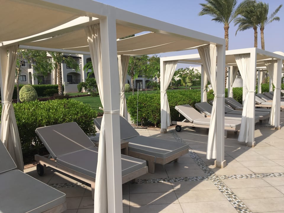 Pool Steigenberger Alcazar