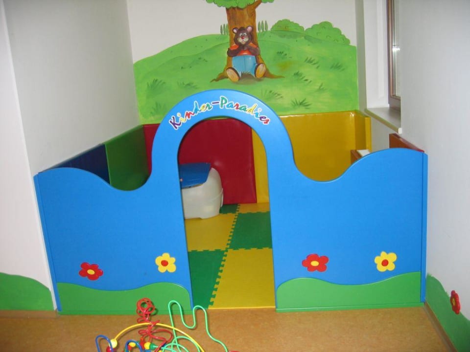 Spielzimmer Hotel Alpenhof