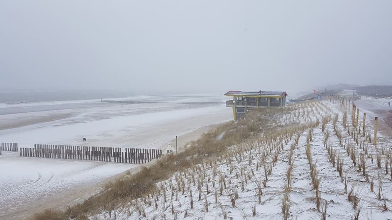 Strand Strandhotel Duinheuvel