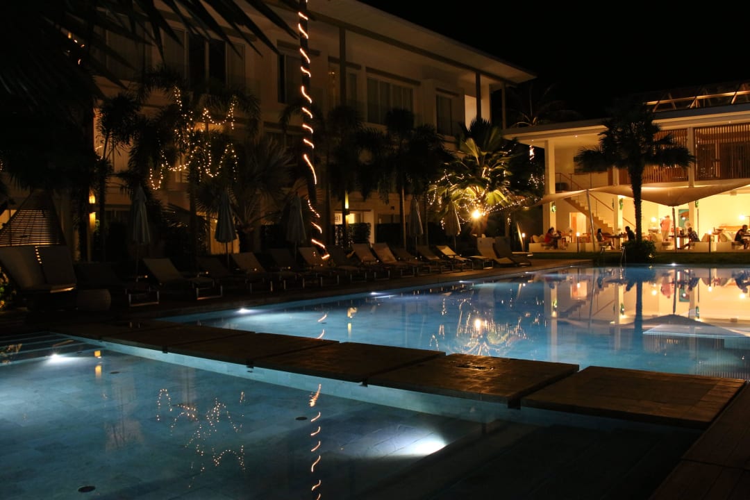 Pool by night Chi Samui Resort