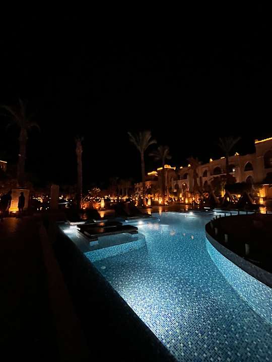 Gartenanlage The Grand Palace - Adults only