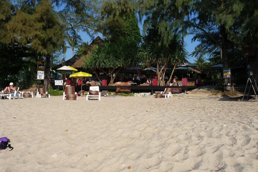 Blick zum Hotel Hotel Lanta Castaway Resort