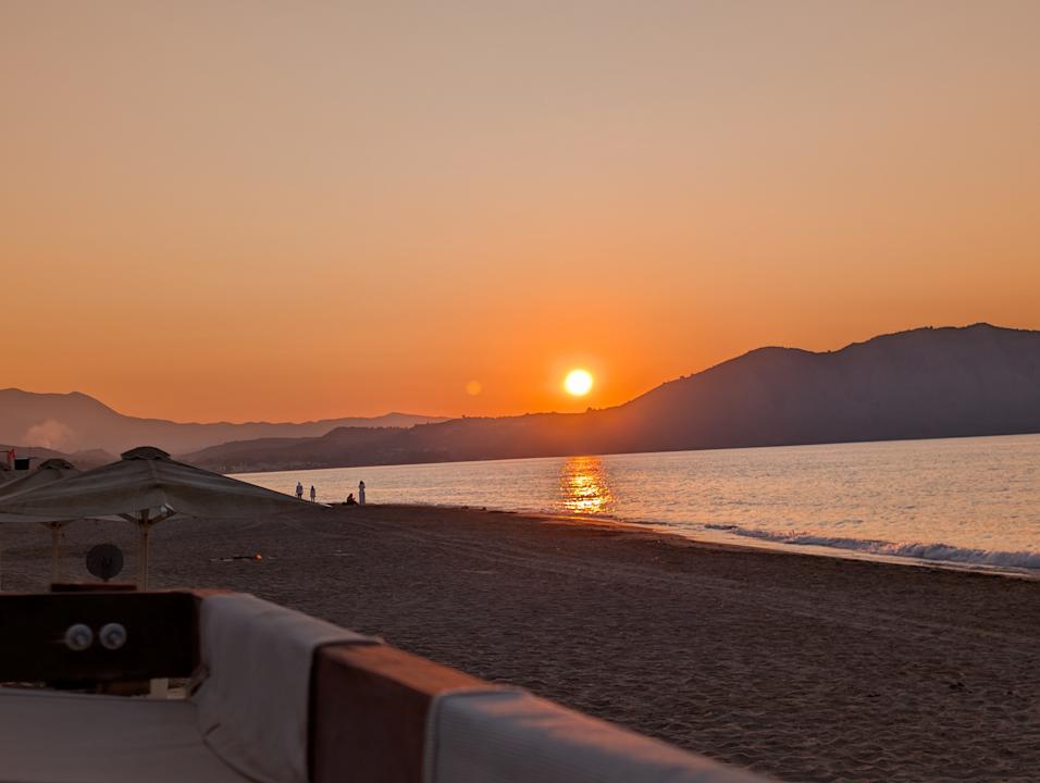 Strand HARPIN Happy Days Beach Hotel