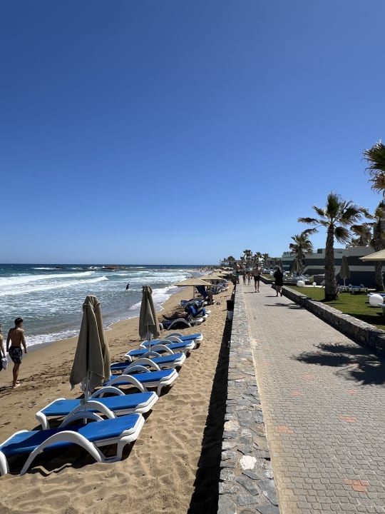 Strand Arina Beach Resort