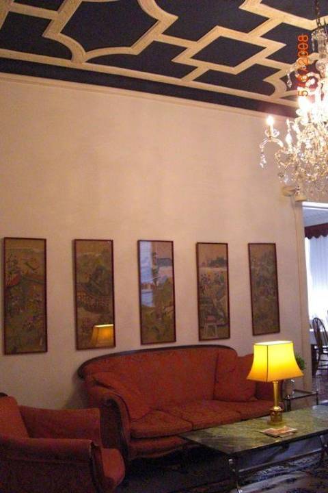 Empfangsbereich Hotel Midi Inn City West am Kurfüstendamm