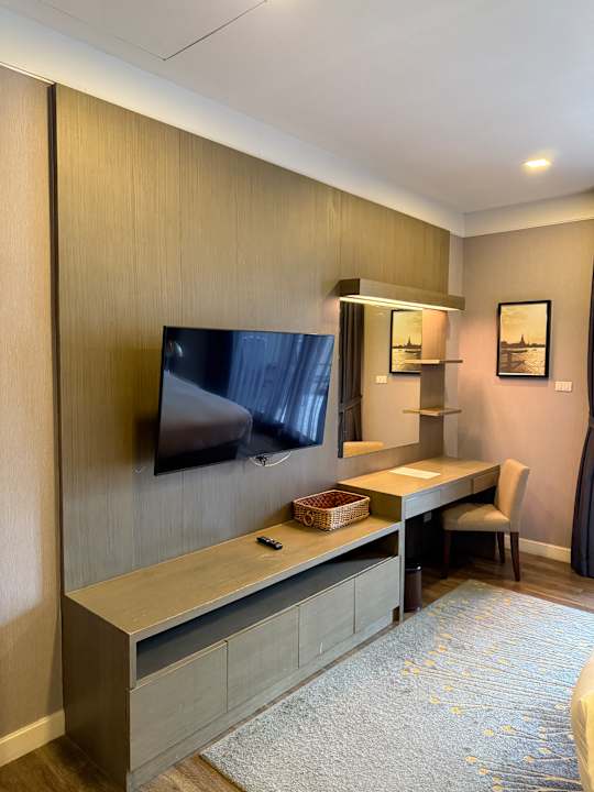Zimmer Metropolis Suites Bangkok, Tapestry Collection by Hilton