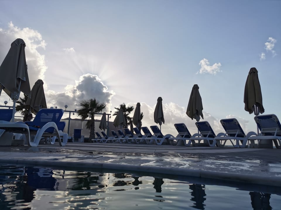 Pool Arina Beach Resort