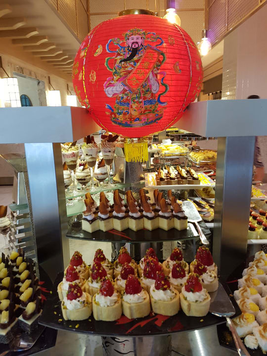 Restaurant Acanthus Cennet Barut Collection