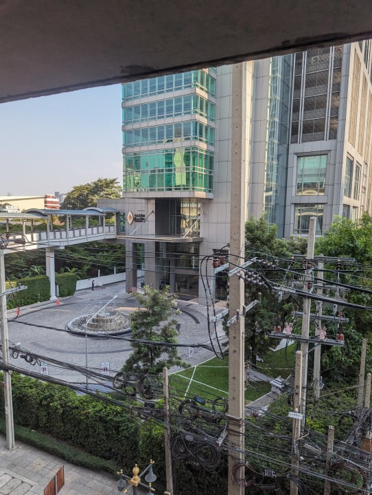 Außenansicht Eastin Grand Hotel Sathorn