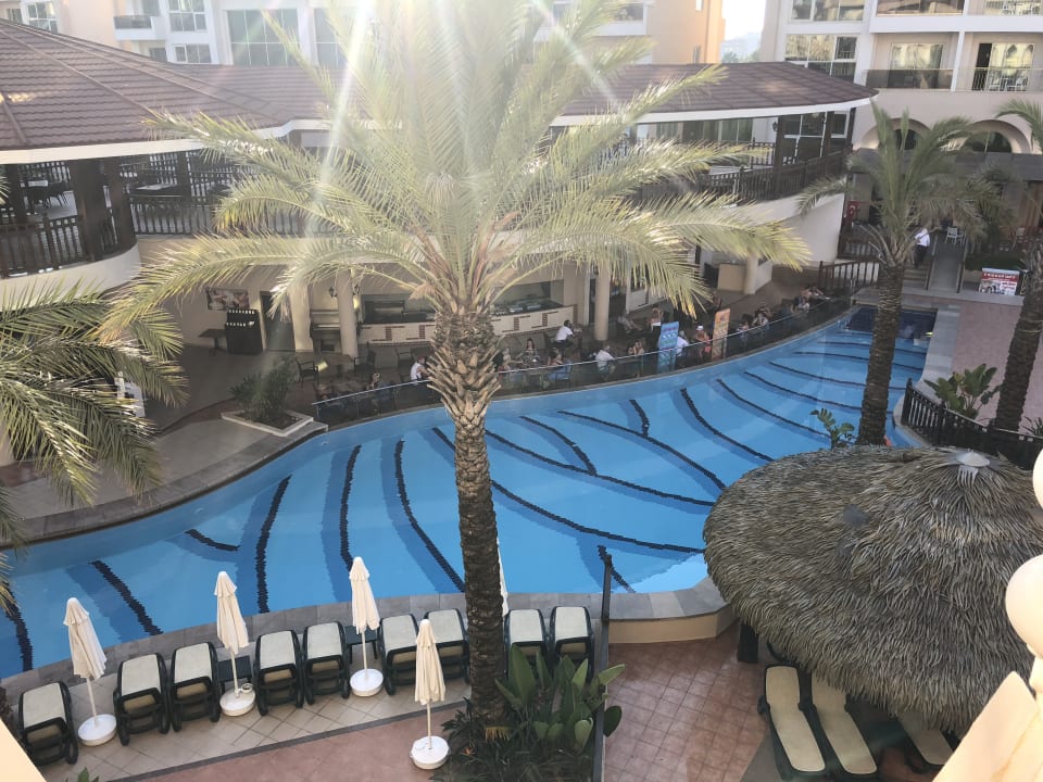 Pool Well Palace Side