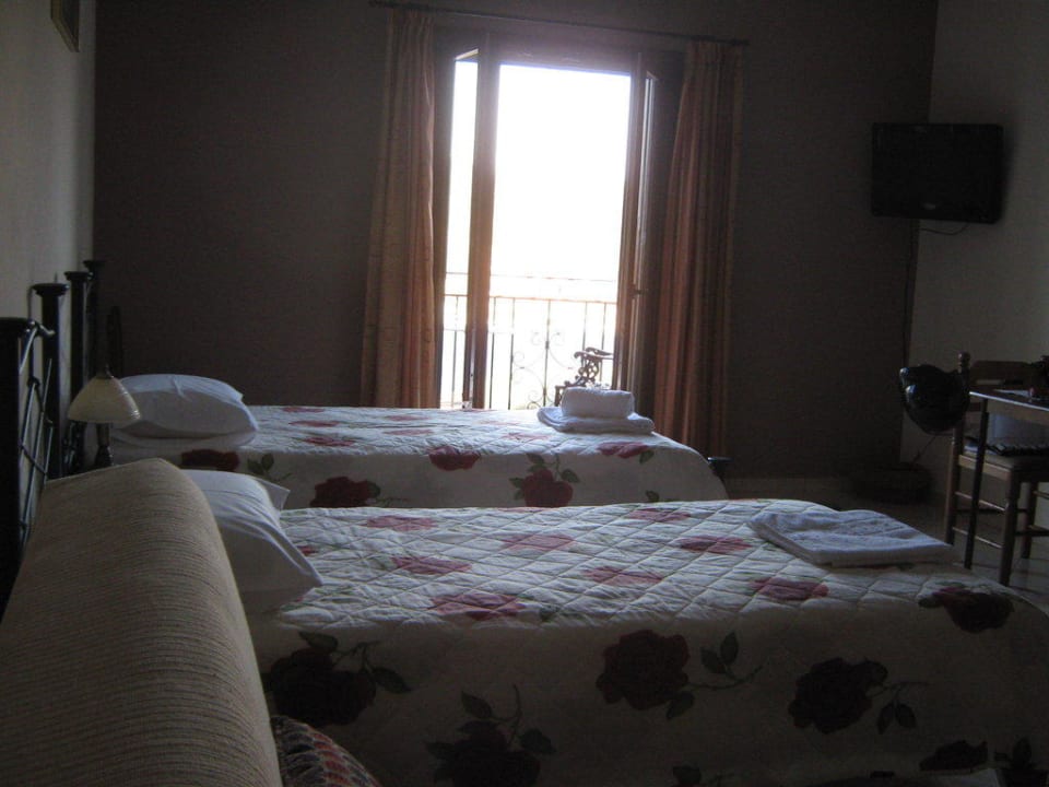 Zimmer Aithon Palace Apartments