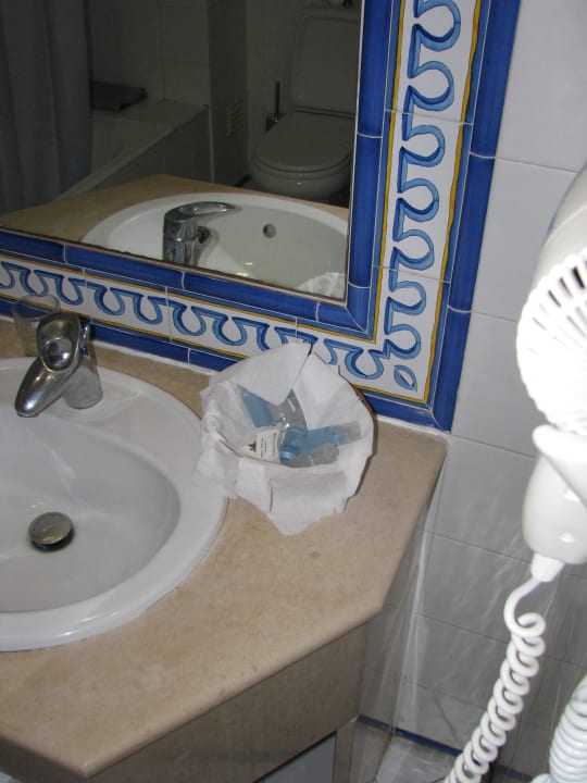 Bad mit Waschbecken und Seife Monica Isabel Beach Club