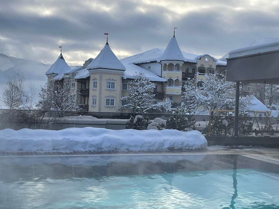Pool Wohlfühlresort Peternhof
