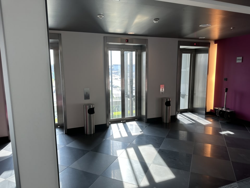 Sonstiges Mövenpick Hotel Stuttgart Airport