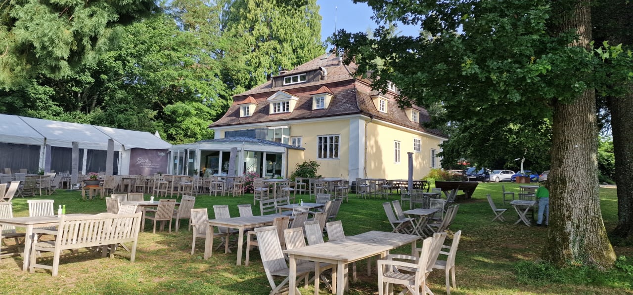 Außenansicht Seminarhotel Grafengut