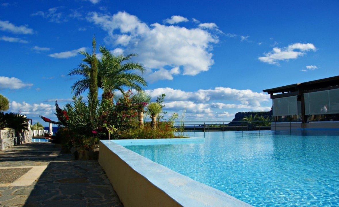 Rechts im Bild Restaurant für poolsuiten Aquagrand Artistic Luxury Beach Resort - Adults only