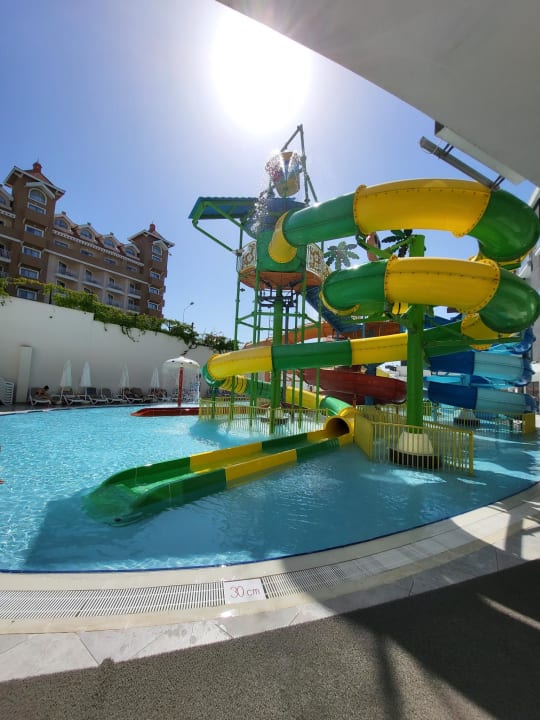Sport & Freizeit Narcia Resort Side