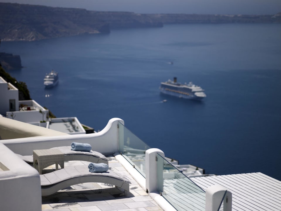 View Iliovasilema Hotel & Suites