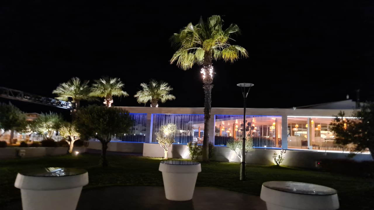 Gartenanlage alltoura Club Hotel Poseidon Palace
