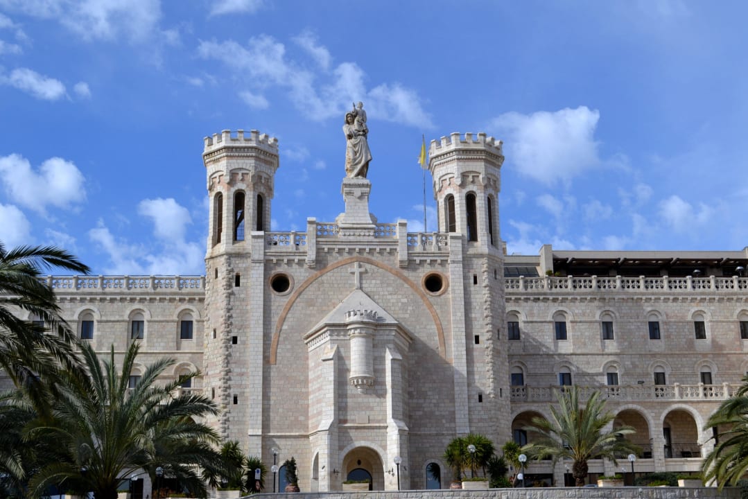 Notre Dame Center  Hotel Notre Dame Center