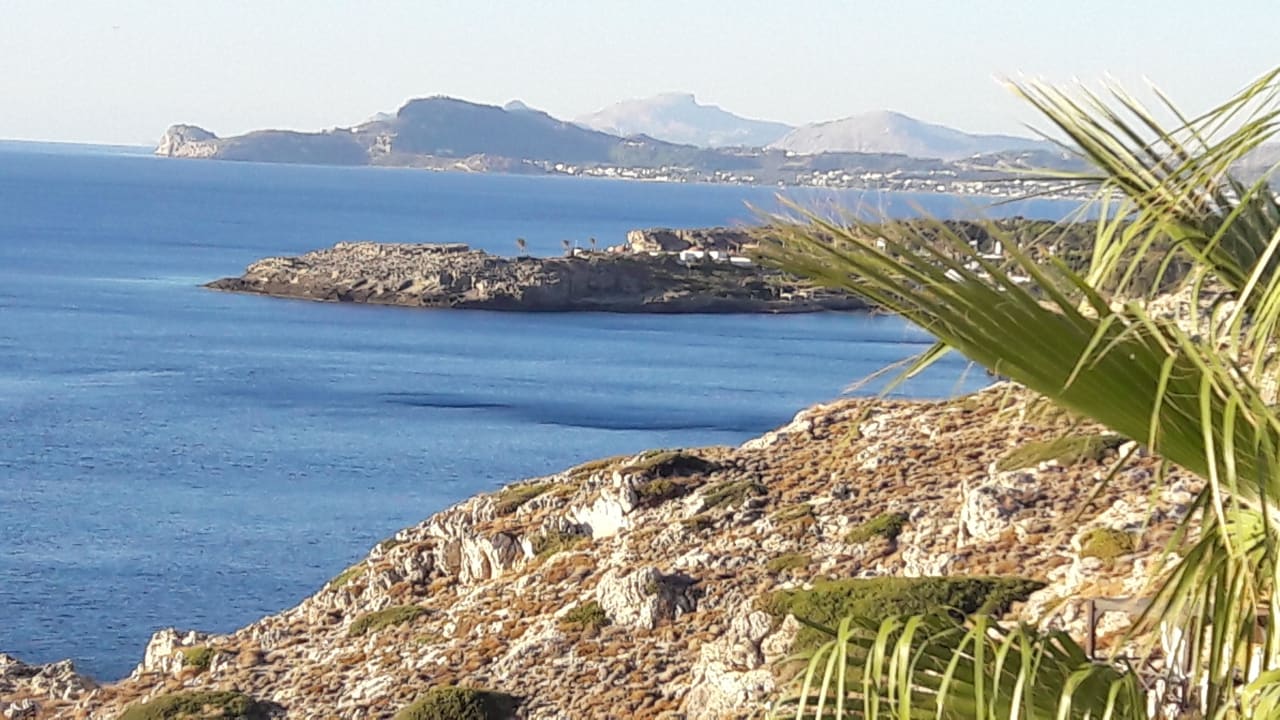 Blick zu den Thermen  Hotel Kalithea Horizon Royal