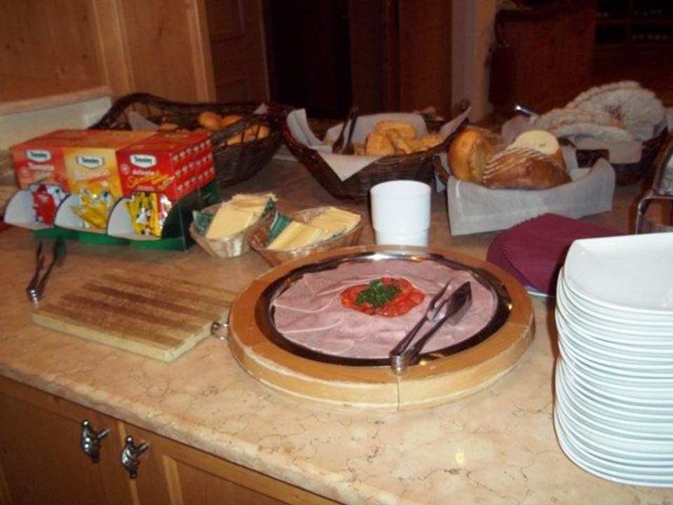 Mittagsbüffet - Brotaufstrich Alphotel Tyrol