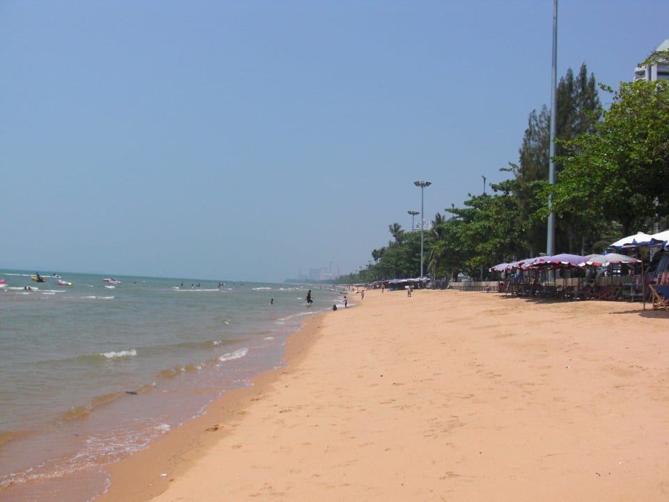 Ein paar Schritte vom Hotel entfernt Hotel Grand Jomtien Palace