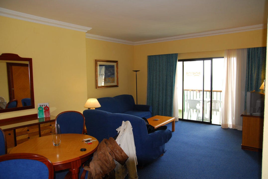 Unser Wohnzimmer in der Suite Hotel Riu Monica - Adults only