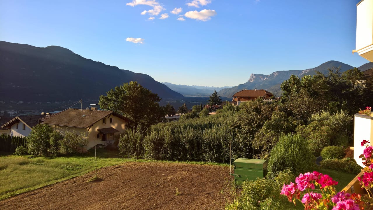 Ausblick vom Balkon in Richtung Süden Landhaus Hotel Kristall
