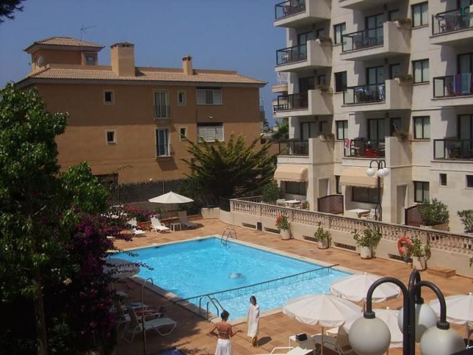 Pool Apartamentos Jade