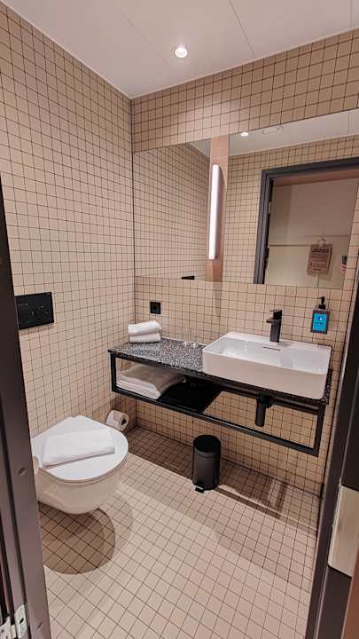 Zimmer Comfort Hotel Helsinki Airport