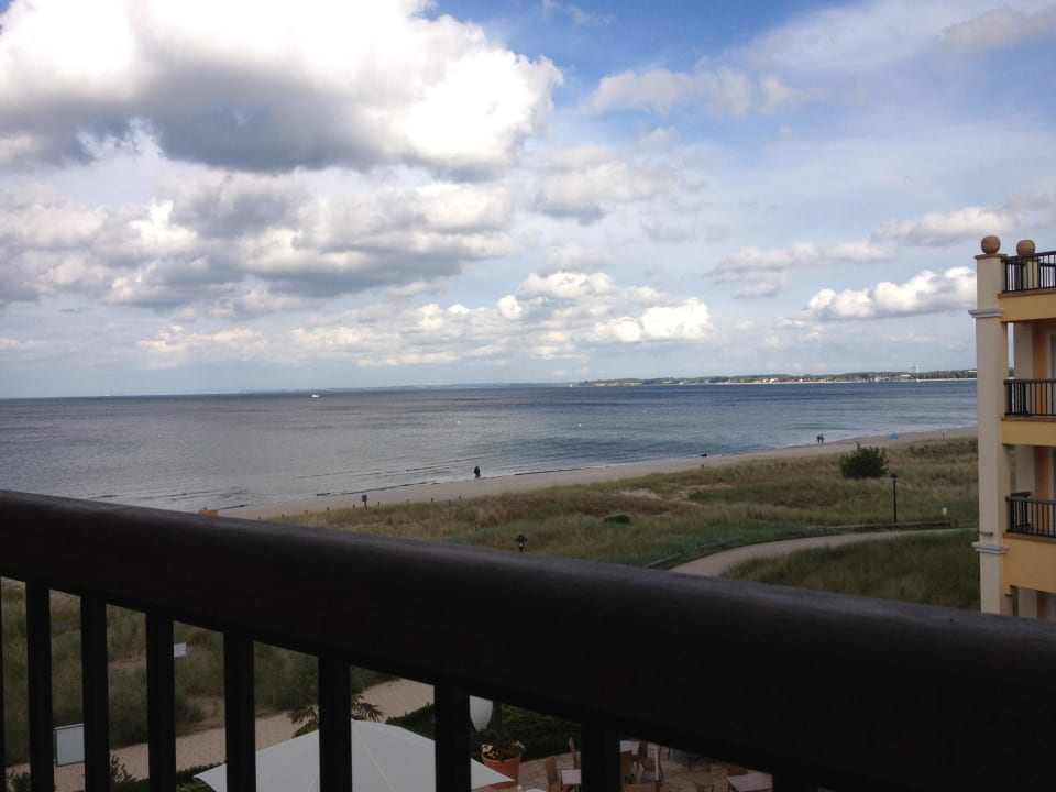 Seitlicher Blick auf die Ostsee Hotel Gran Belveder
