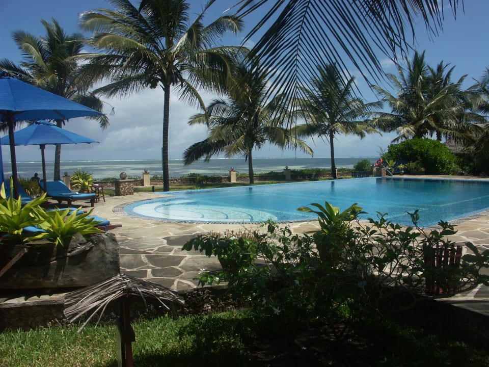 Pool Salama Beach Resort
