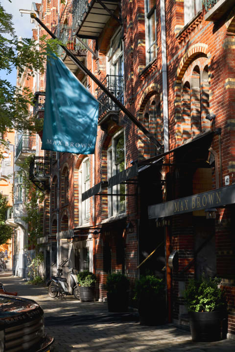 Außenansicht Max Brown Hotel Museum Square, part of Sircle Collection