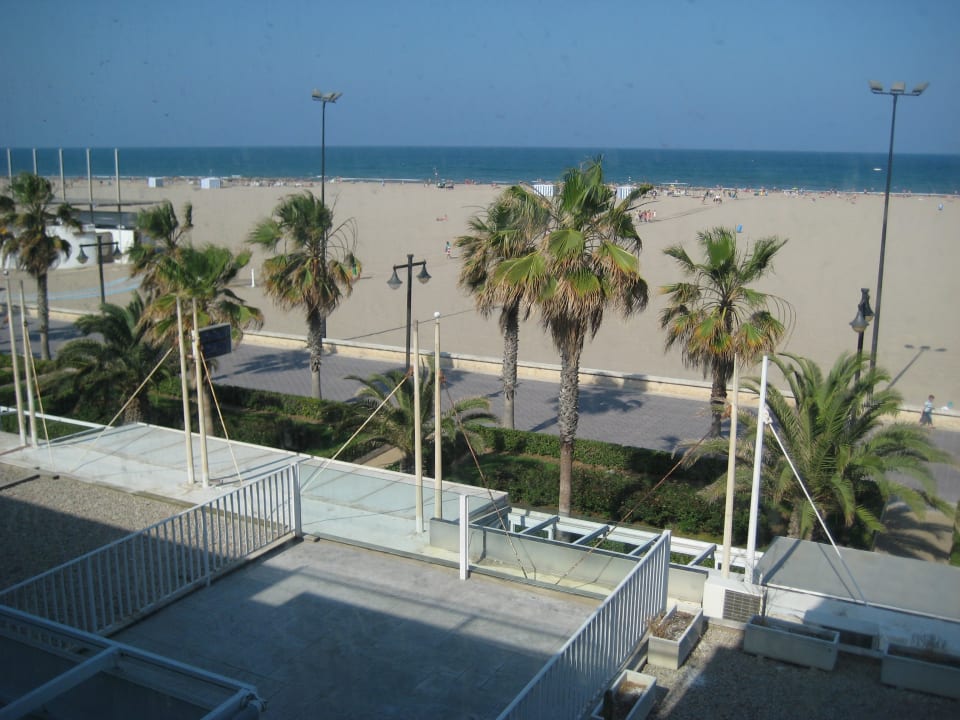 Blick vom Zimmer auf den Strand Hotel El Coso