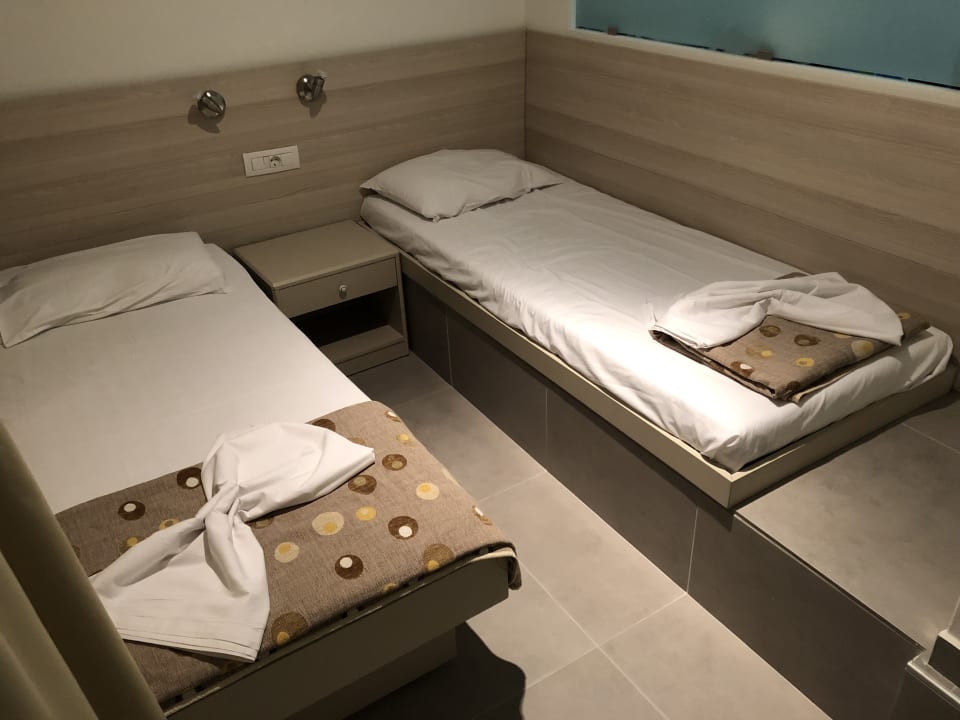 Zimmer Niriides Hotel