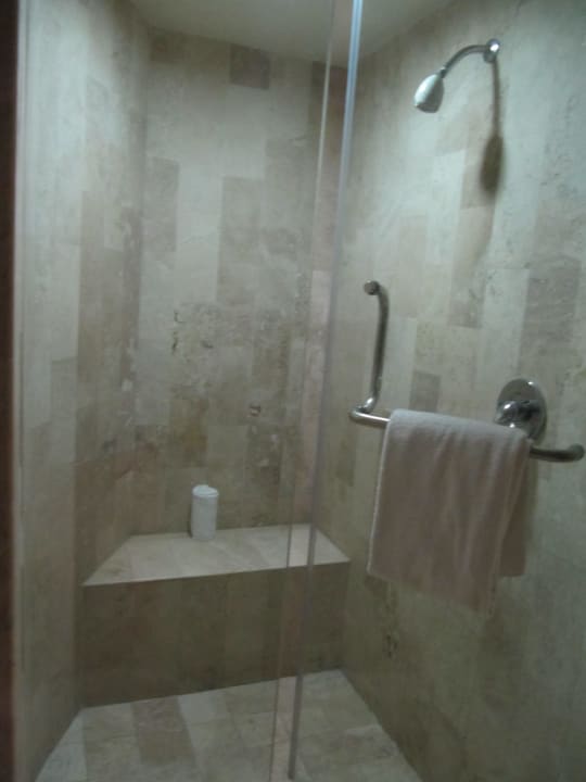 Prysznic w pokoju Temptation Cancun Resort - Adults only