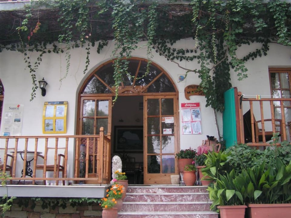 Rezeption Hotel Magda's