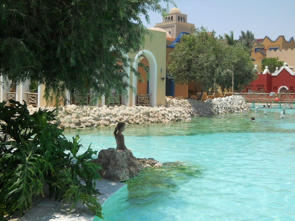 Eine Seite des Pools Grand Makadi