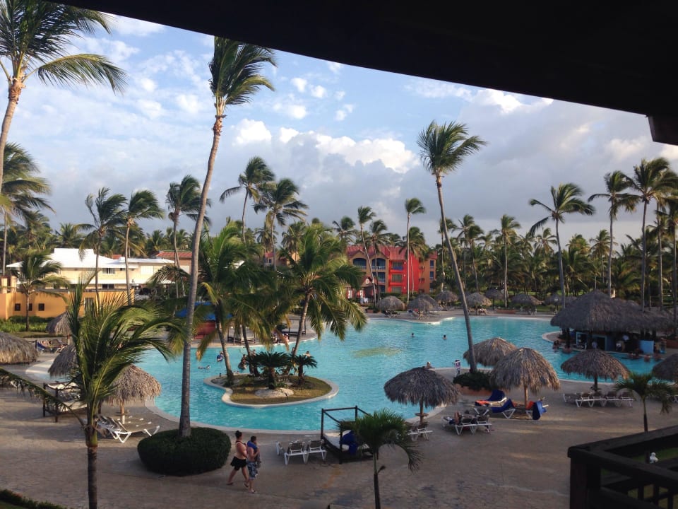 Pool Punta Cana Princess All Suites Resort & Spa