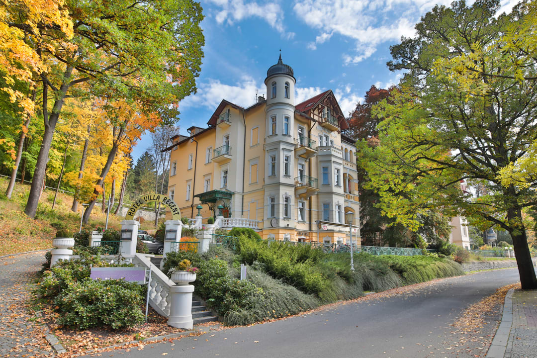 Außenansicht Hotel Villa Regent