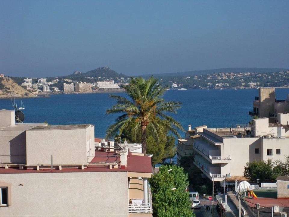Blick vom Balkon (oberstes Stockwerk) Hotel Aparthotel Paguera Beach