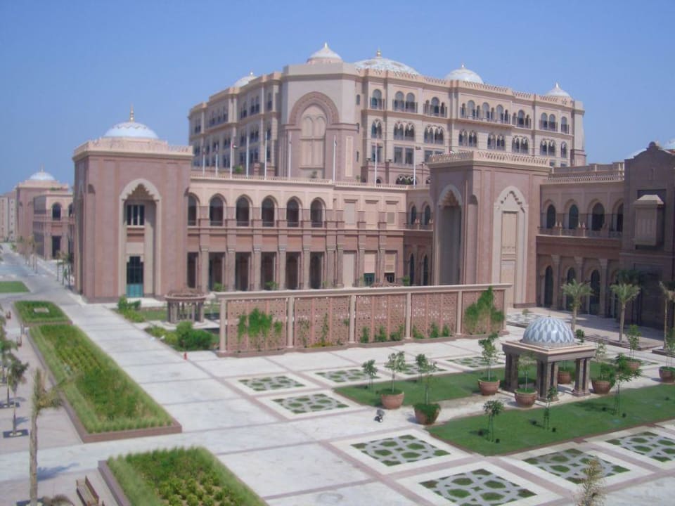 Aussenansicht Emirates Palace Mandarin Oriental