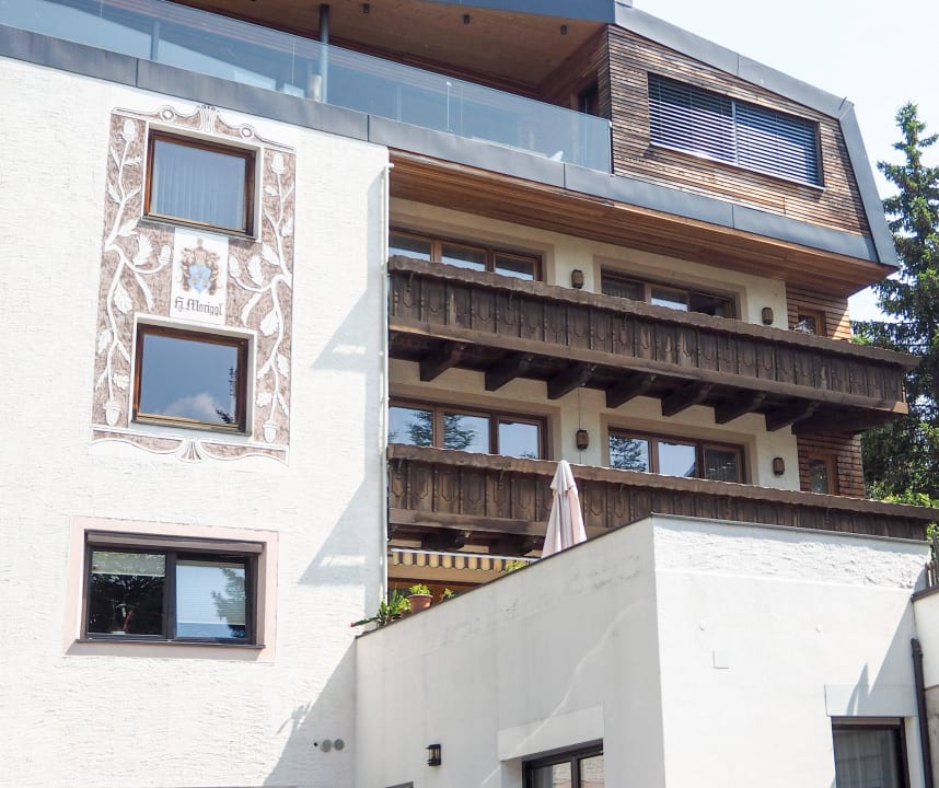 Südseite mit Balkonen und Terrasse Aparthotel Garni Christophorus