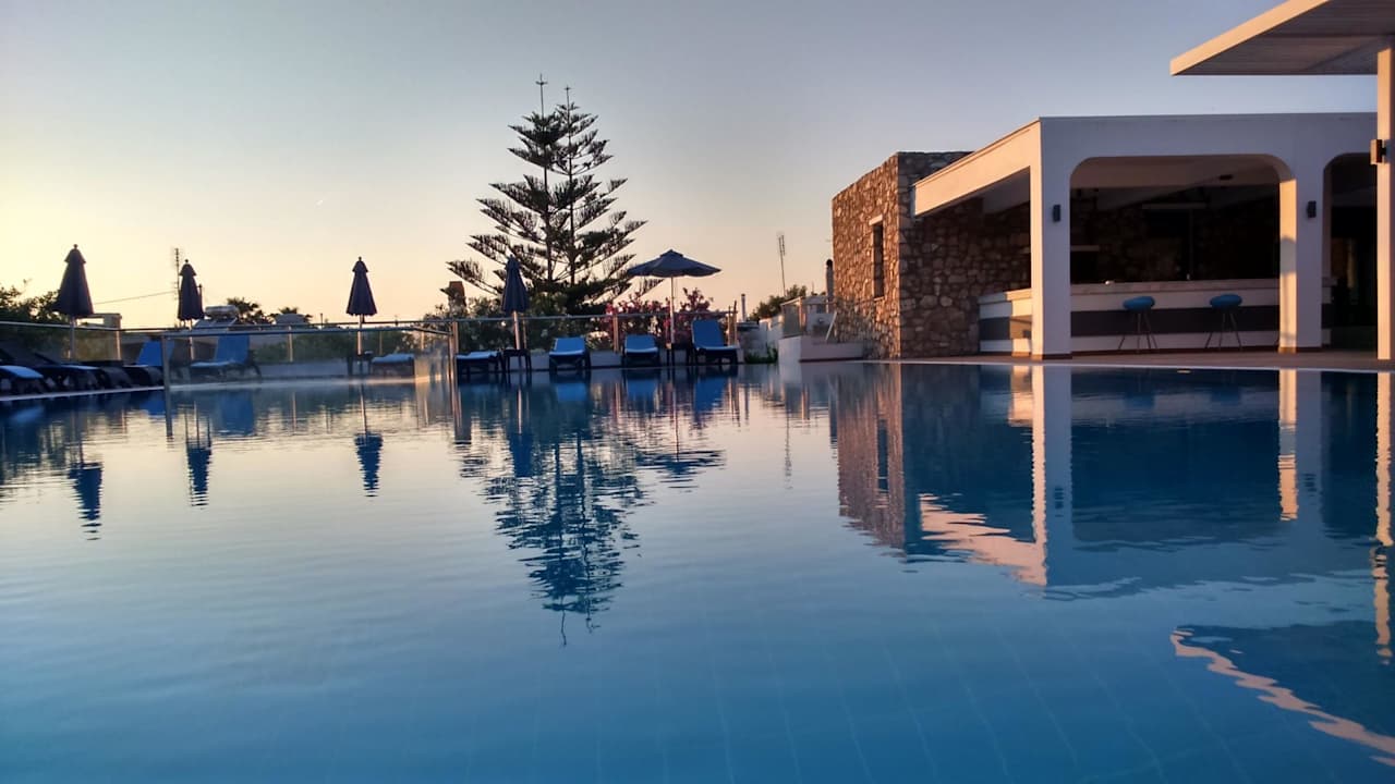 Pool Cosmopolitan Kos