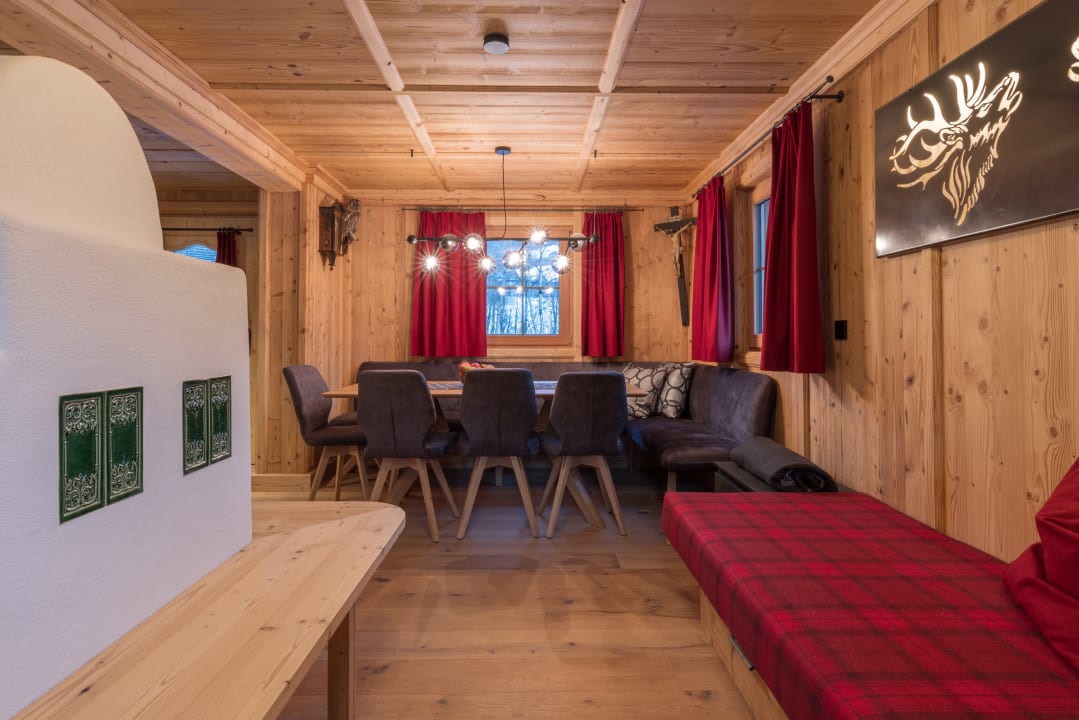 Zimmer Luxus Chalet Fasserhäusl im Zillertal - Sauna ,Hot Tub, Kamin & Alpenblick für bis zu 10 Personen